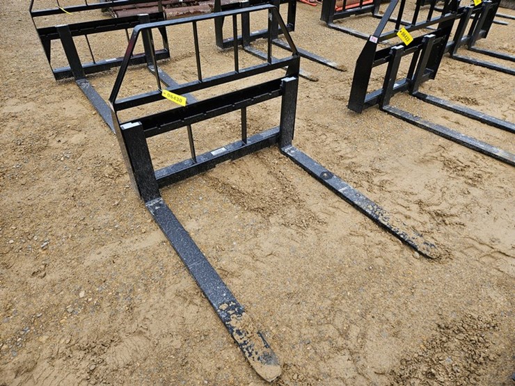 #222-•-kivel-48"-3500-lb-pallet-fork-image-7