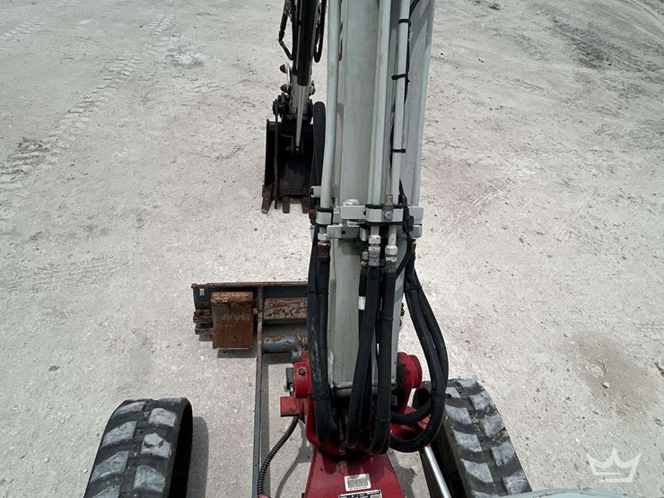 2022-takeuchi-tb225-image-19