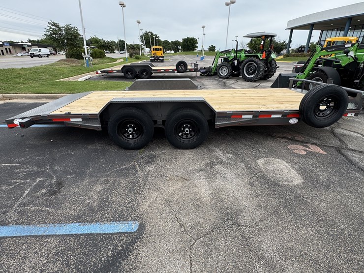 2026-bellwether-premier-18'+2'-car-hauler-trailer-image-10