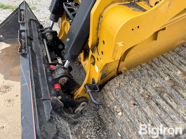 2025-caterpillar-275-image-13