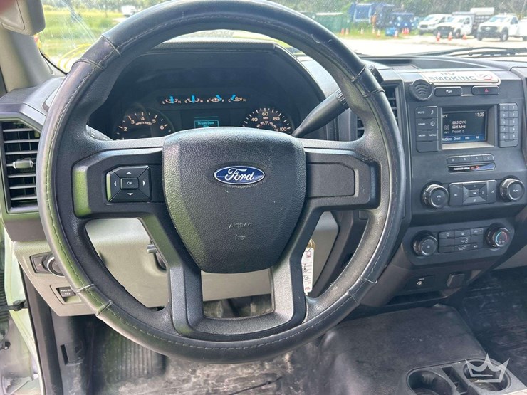 2017-ford-f150-image-14