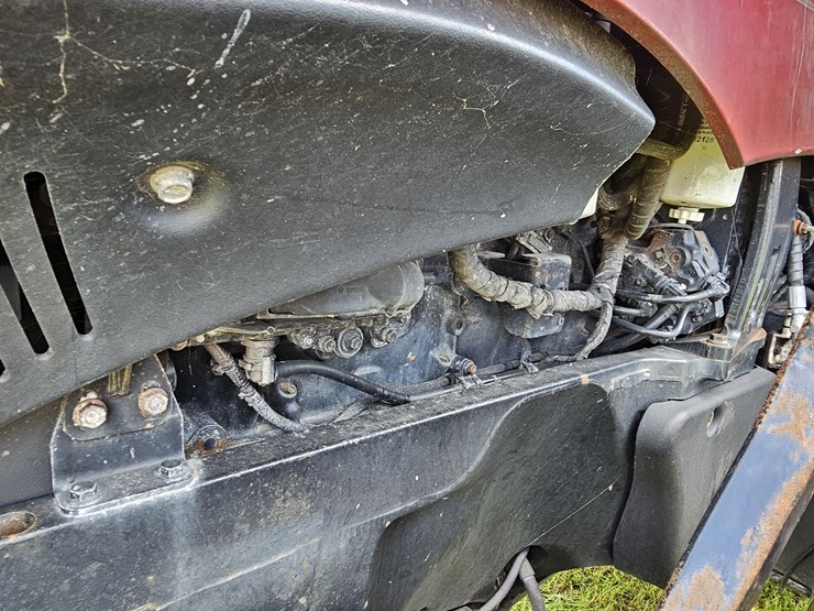 case-ih-220-image-11