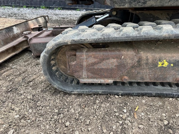 2016-bobcat-e35-image-16