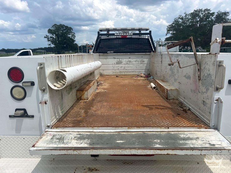 2017-ford-f550-image-26