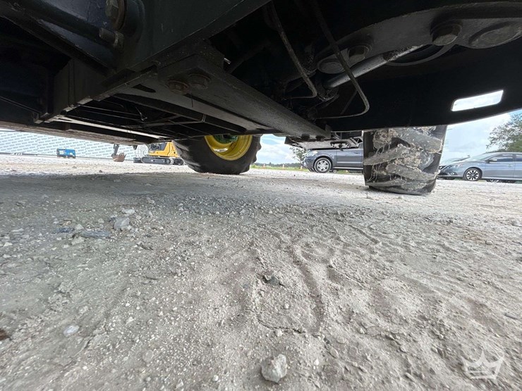 john-deere-7130-image-37