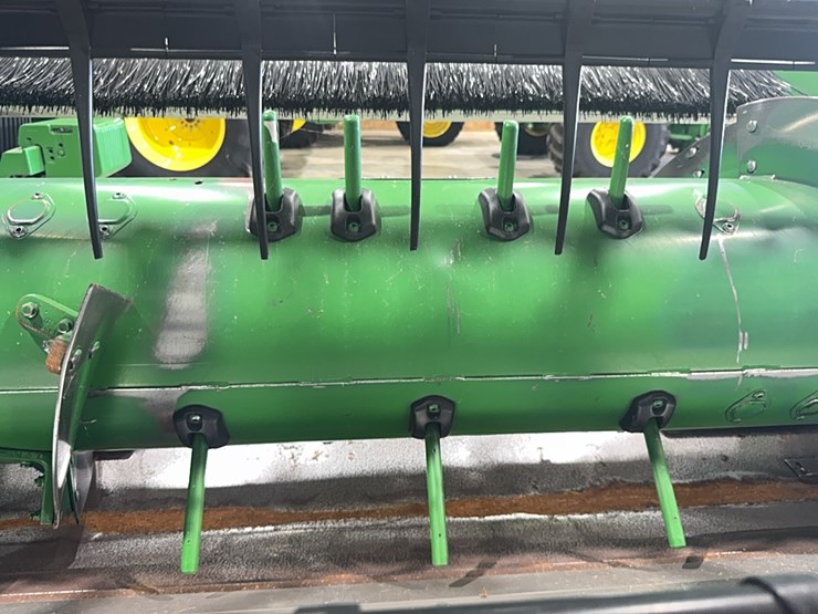 2011-john-deere-635f-image-19