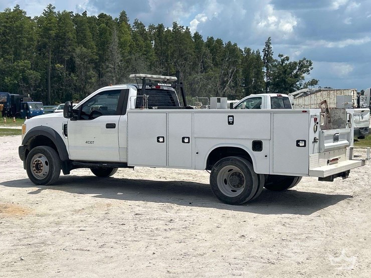2017-ford-f550-image-4