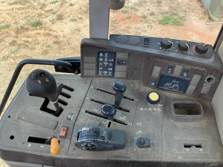 2004-john-deere-6420-image-23