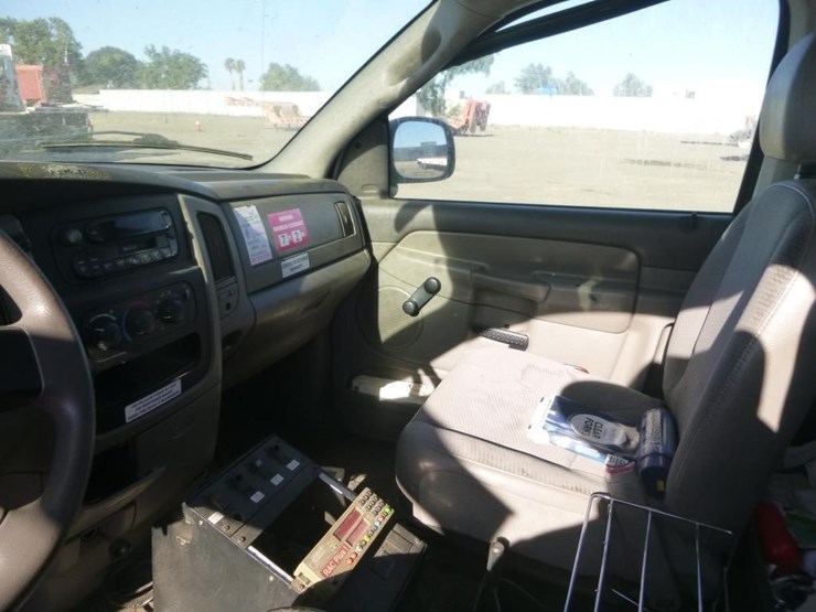 2005-dodge-ram-2500-image-11