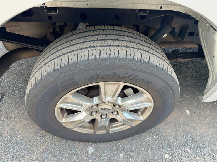 2015-ford-f150-xlt-image-9