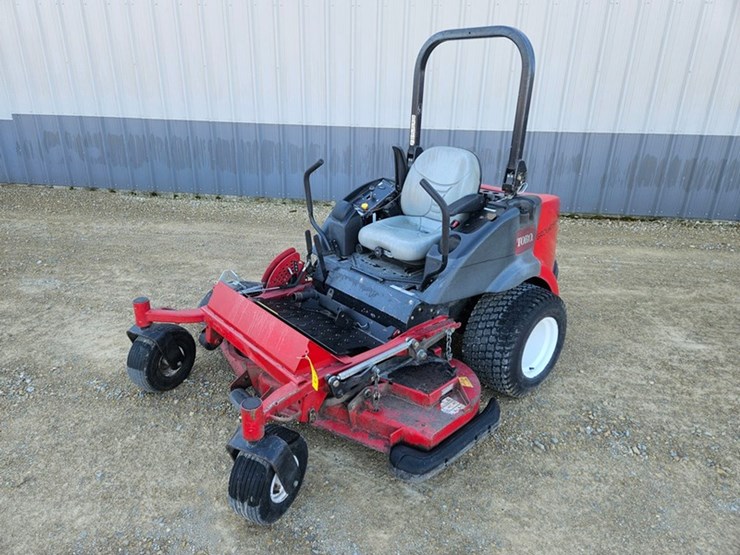toro-groundsmaster-7200-image-1
