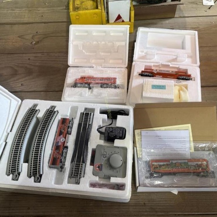 Allis Chalmers Bradford Exchange 4-Piece HO Train