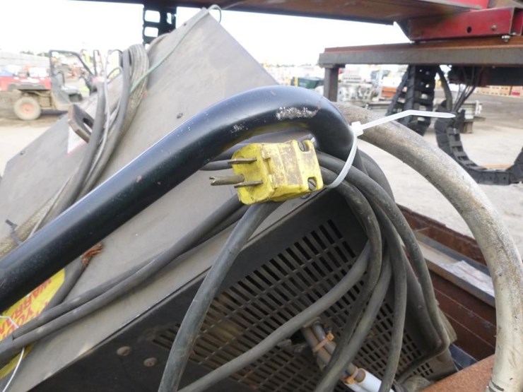 hypertherm-plasma-cutting-torch-tables-image-16