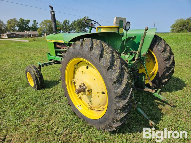 1965-john-deere-2010-image-7
