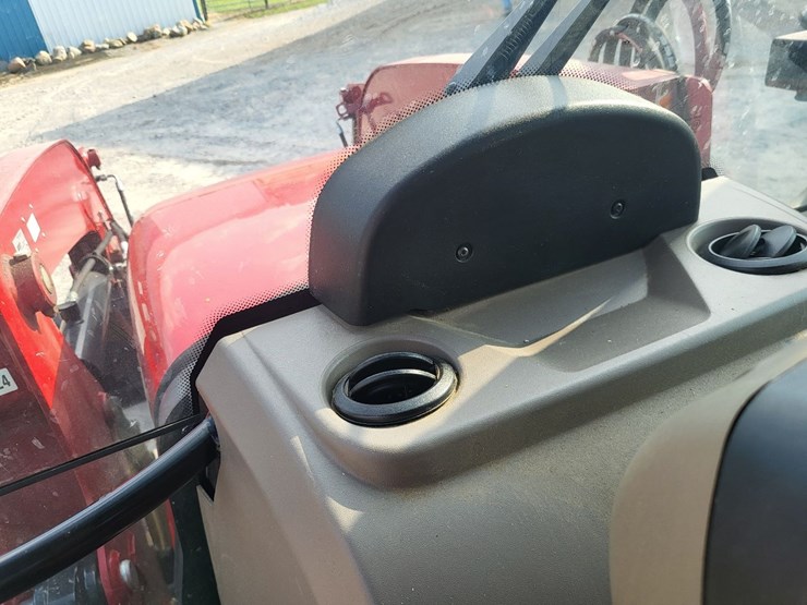 2016-case-ih-farmall-75c-image-63