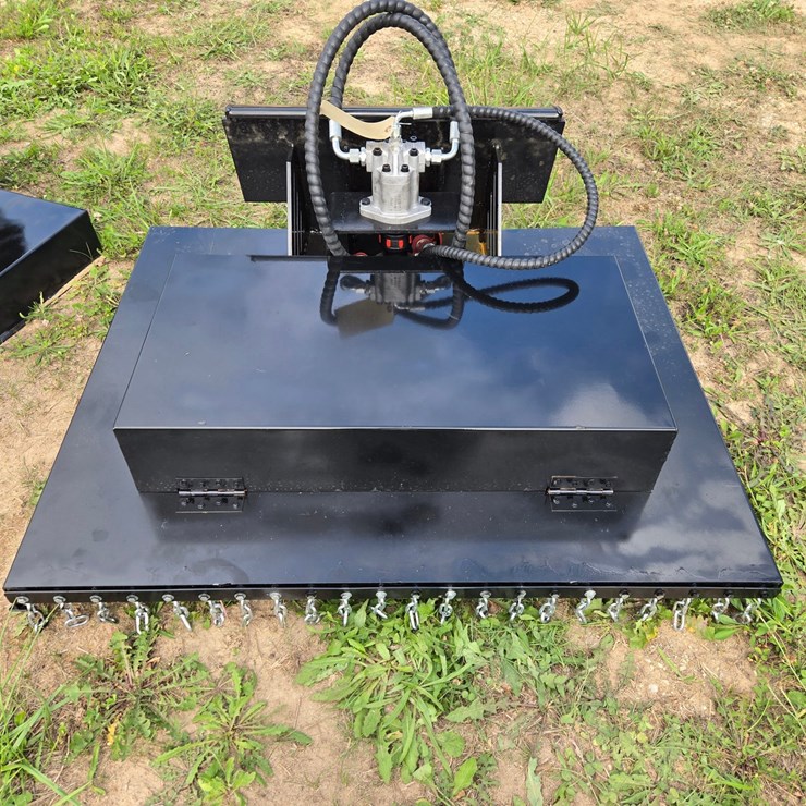 #2039 • mini skid steer flail mower