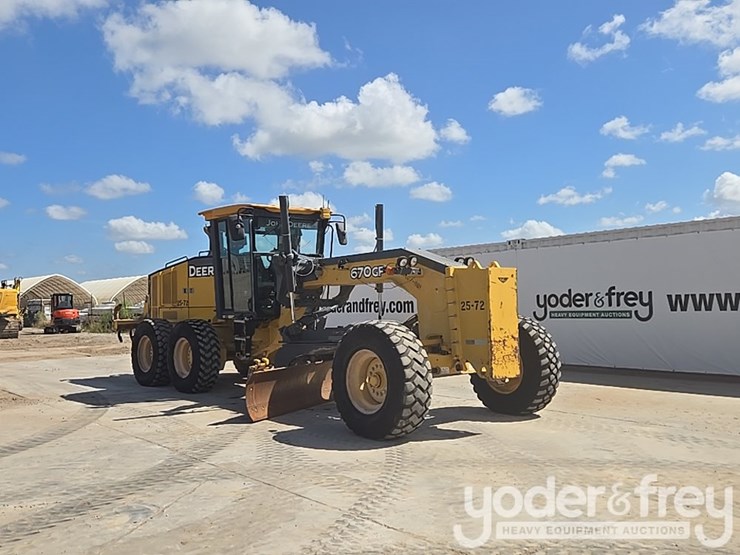 2012-deere-670gp-image-7