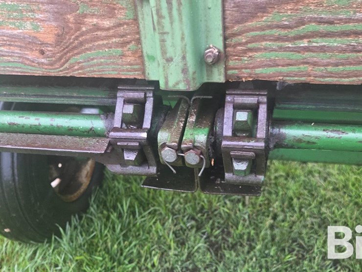 john-deere-112-image-17