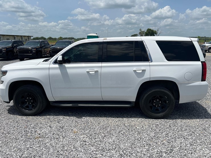 chevrolet-tahoe-image-8