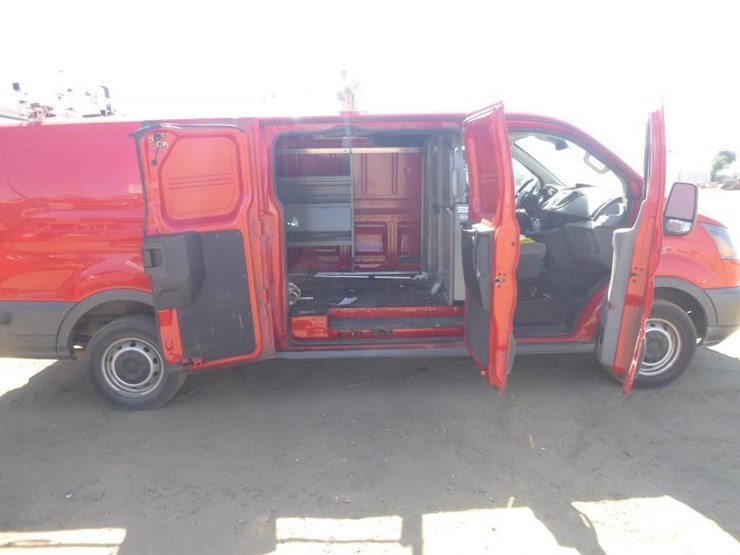 2016-ford-transit-image-14