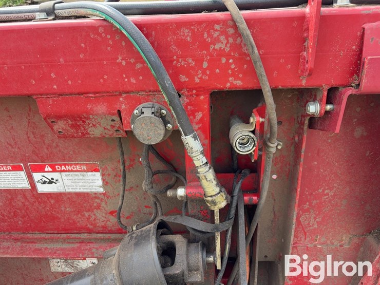 2008-case-ih-2606-image-12
