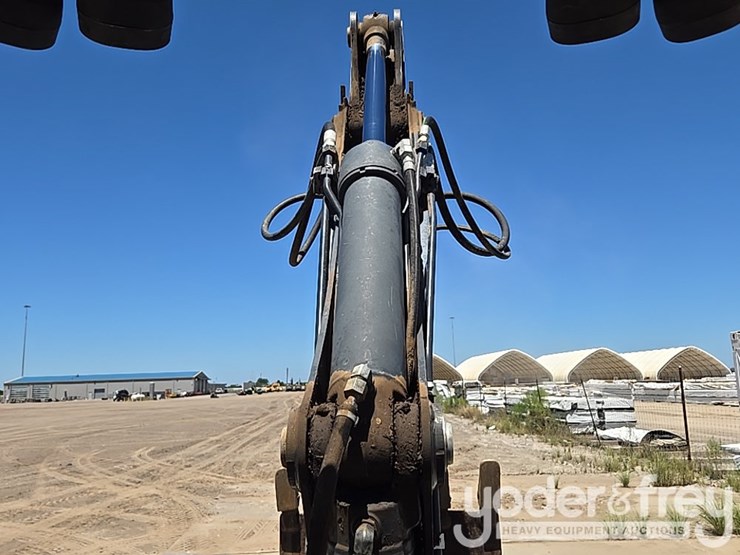 2019-deere-310sl-image-36