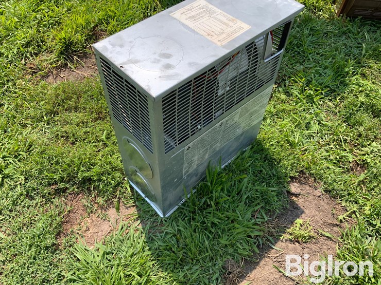 suburban-sf-30f-rv-furnace-image-3