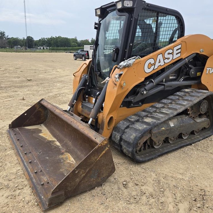 2023 CASE TV450B