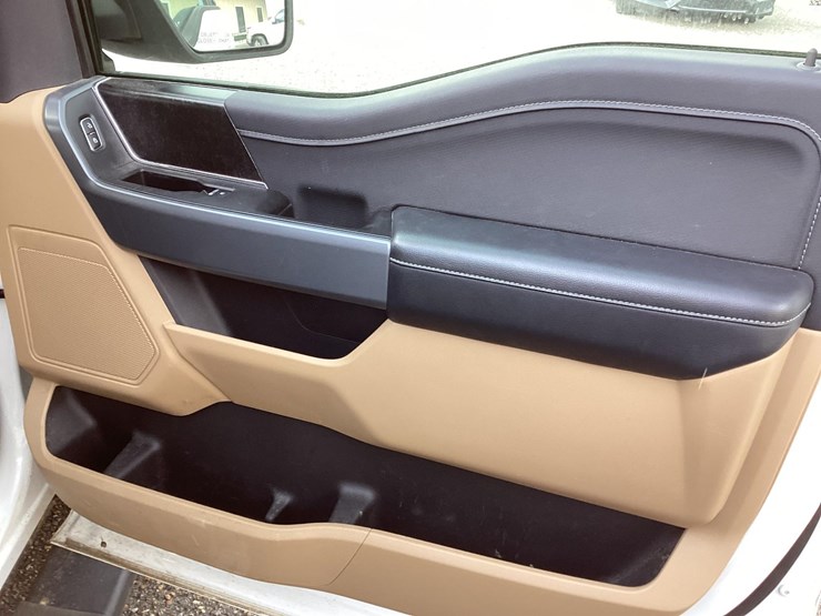 f--150-xlt-4wd-image-38