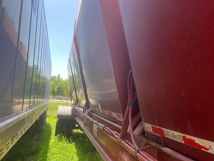hays-lti-side-dump-bulk-hauler-image-7