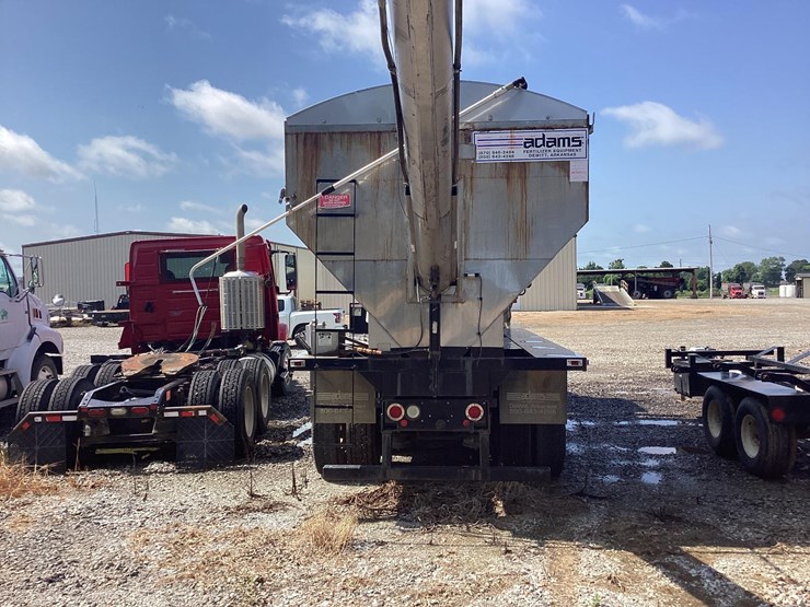 2006-freightliner-cst-120-tender-truck-image-8