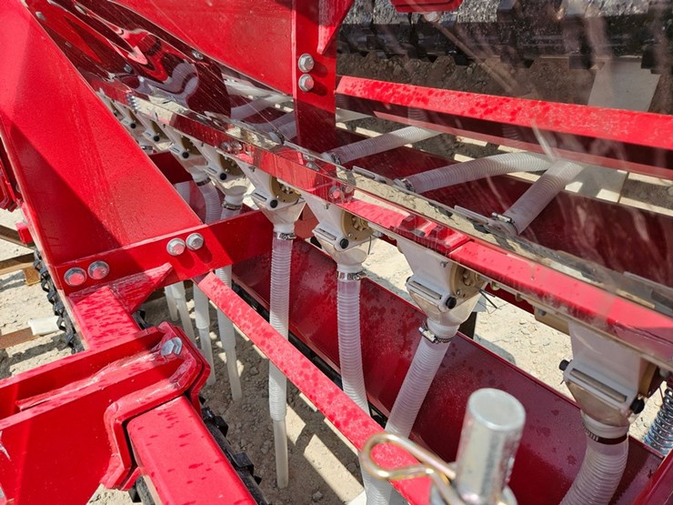 #6899-•-new-agt-stsd10-seeder-image-14