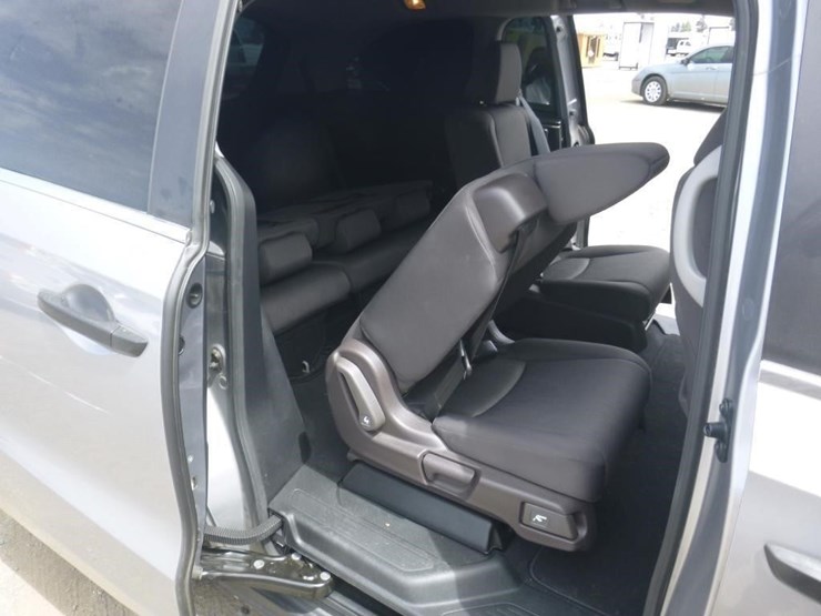 2018-honda-odyssey-image-8