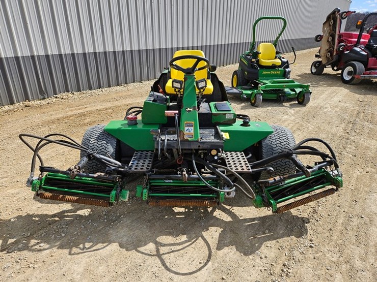 john-deere-3225b-image-8