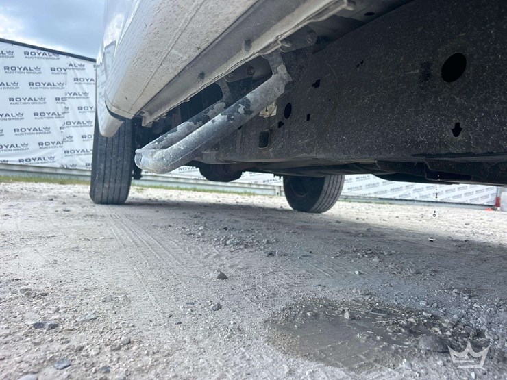 2017-ford-f150-image-12