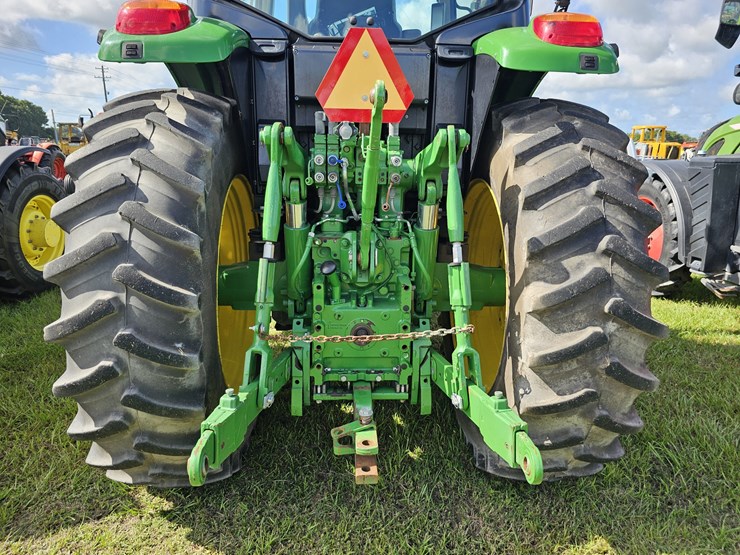 2021-john-deere-6155m-image-5