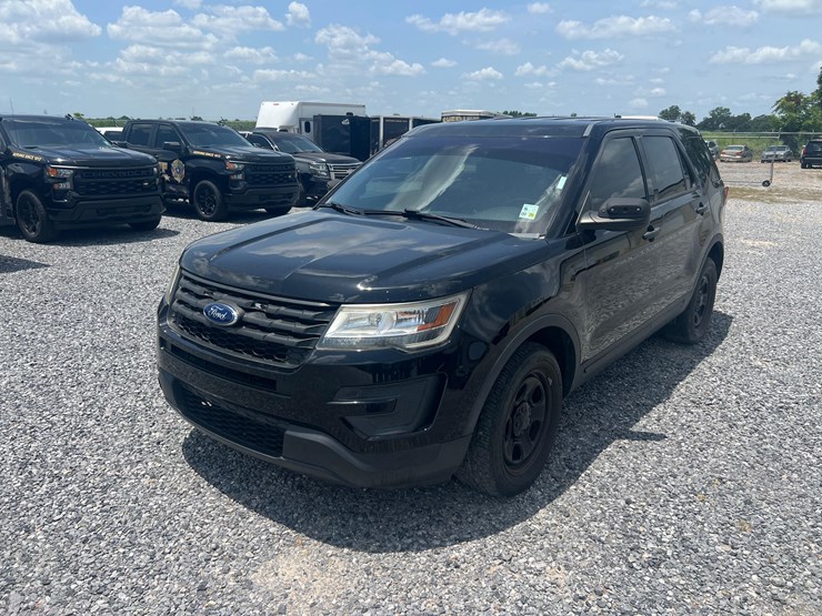 ford-explorer-image-1