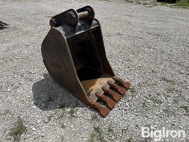 esco-24”-bucket-image-3