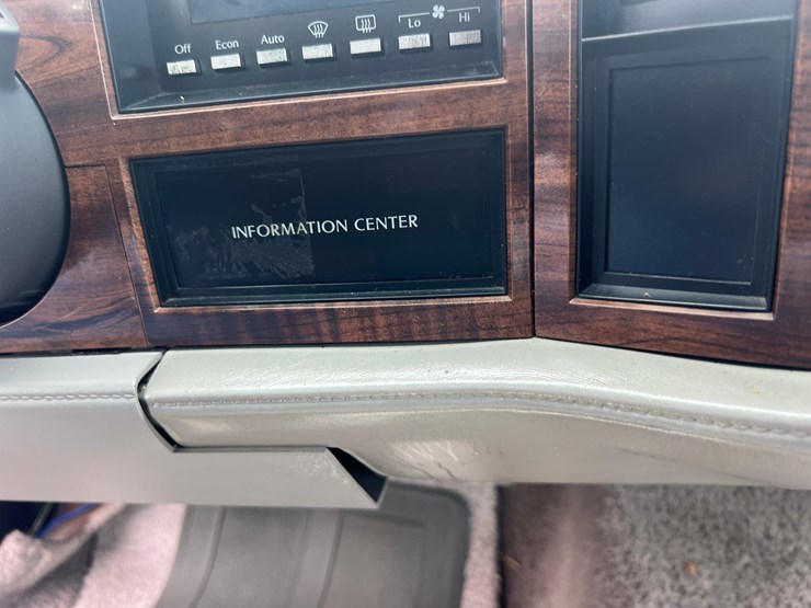 no-reserve!-cadillac-sedan-deville!-image-12