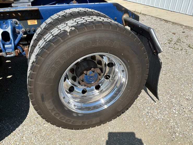 2018-kenworth-t680-image-24