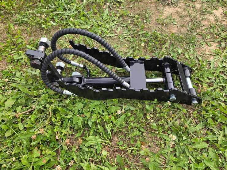 #2054-•-mini-excavator-thumb-clamp-image-2