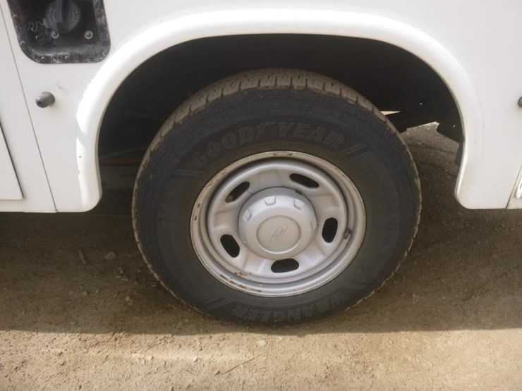 2014-ford-f250-image-16