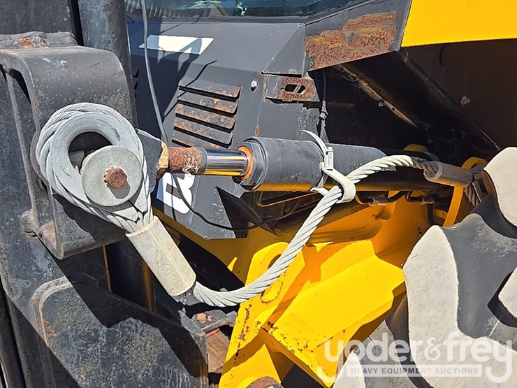 2018-jcb-930-image-16