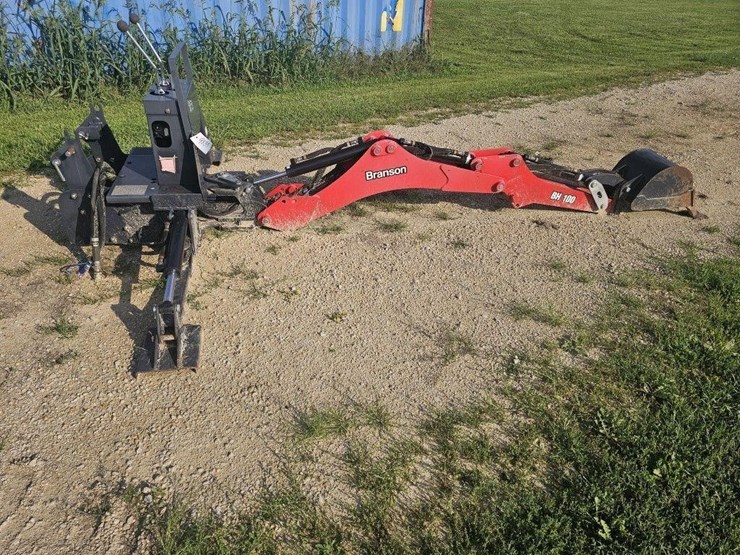 branson-bh-100-backhoe-image-2