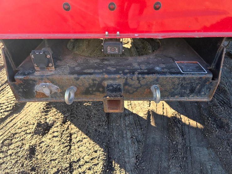 2017-ram-5500-bucket-truck-image-25