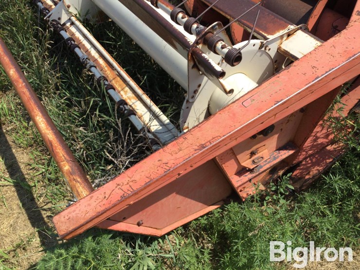 hesston-6600-image-9