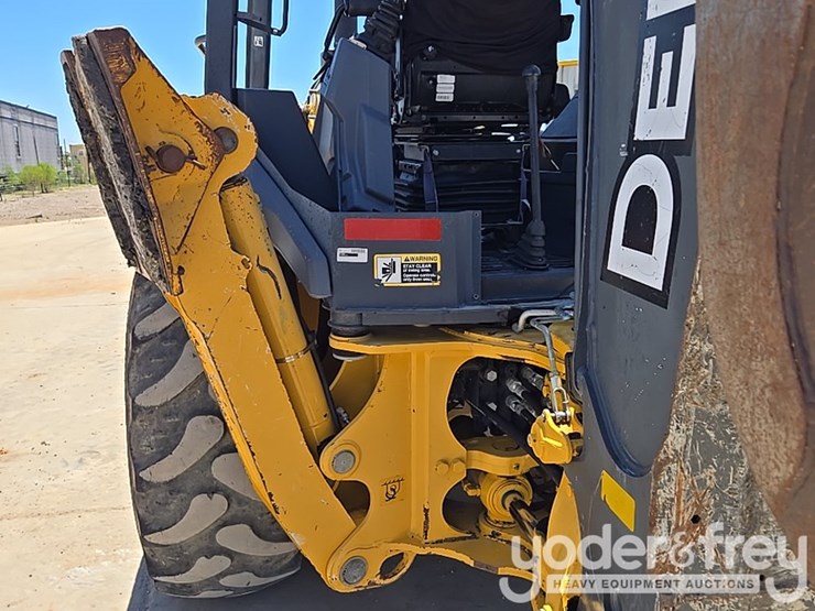 2019-deere-310sl-image-30