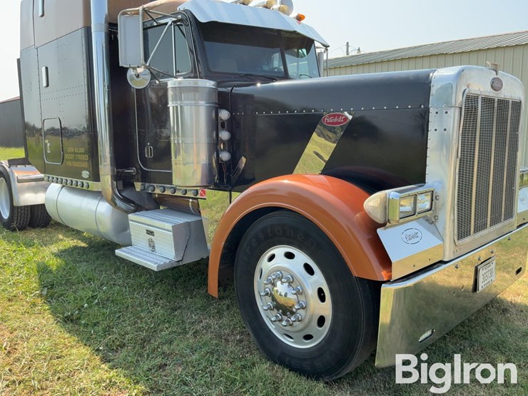 1997-peterbilt-379-image-13