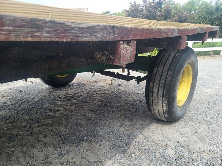 hay-wagon-w/running-gear-image-30