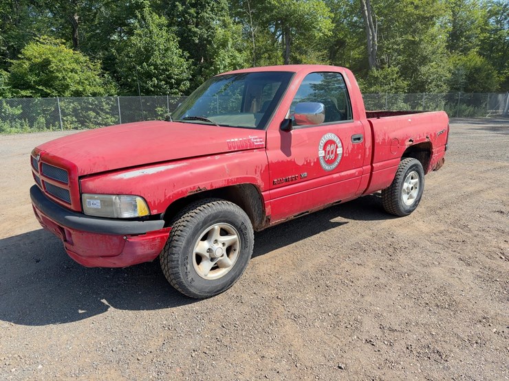 1997-dodge-ram-1500-image-1
